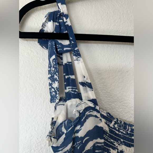 Blue & White Chinoiserie Patterned Dress by Reformation - Picture 10 of 12